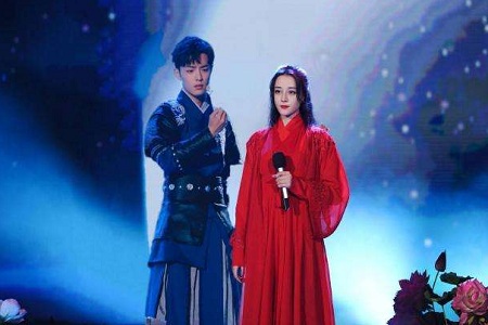 迪丽热巴肖战合作《镜双城》 高颜值热销夫妇有人期待吗