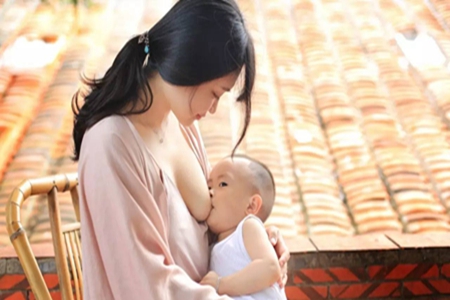 奶水不足喝鱼汤有效吗？产后泌乳会出现哪些问题