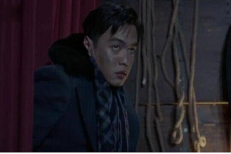 张若昀阚清子电视剧《惊蛰》热播,肖正国究竟被谁杀死?