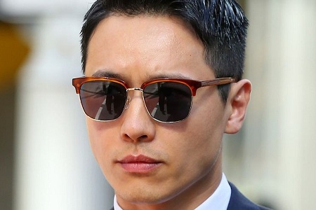 高以翔性侵案庭审启动,本人现身法院前妻董璇未出现