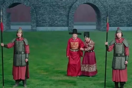 《锦衣之下》五毛钱特效引热议,原来钱都给主角做衣服了