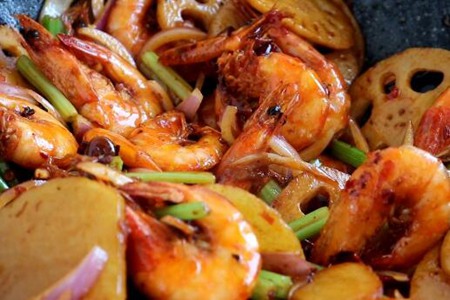 干锅虾怎么做好吃又简单?干锅虾的做法大全家常