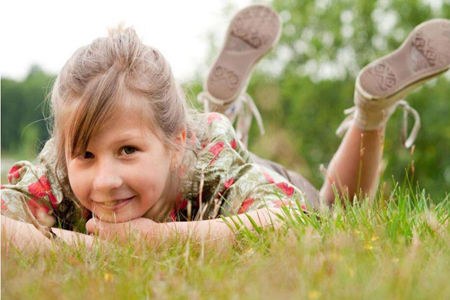 爸妈们有时候你给孩子吃水果可能误了大事!