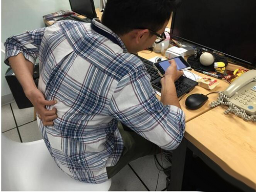 背痛是什么原因造成的