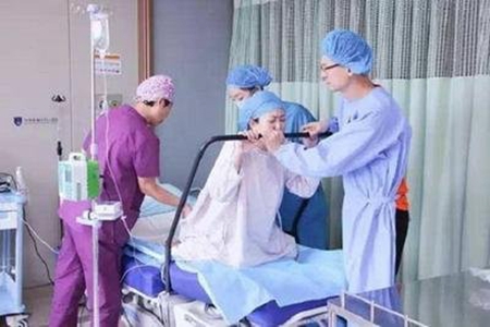 为什么顺产要转为剖腹产?这六种情况下可能会顺转剖