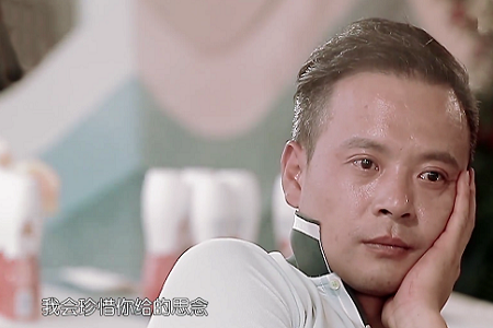 王俊凯离开意大利陶尔米纳中餐厅,合伙人纷纷泪目不舍