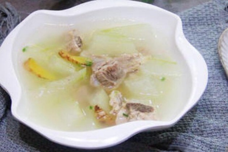 喉咙发炎怎么治疗最快?这四个喉咙发炎的食物治疗方法