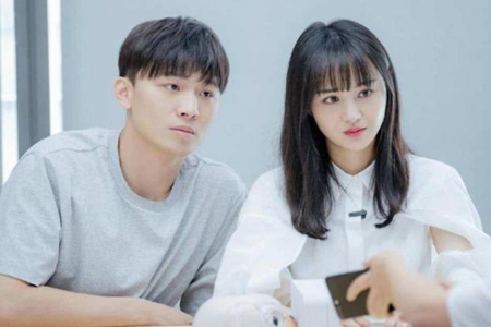 张恒发文暗讽郑爽,嘲笑郑爽是粪窑,网友:这操作有点LOW