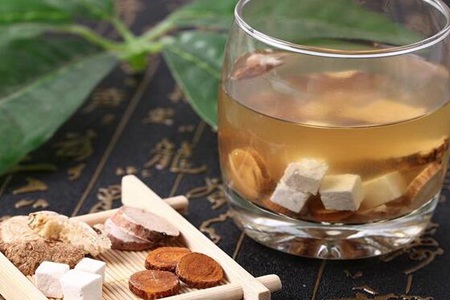 红茯苓茶的功效与作用,这是个女人喝红茯苓茶的营养价值