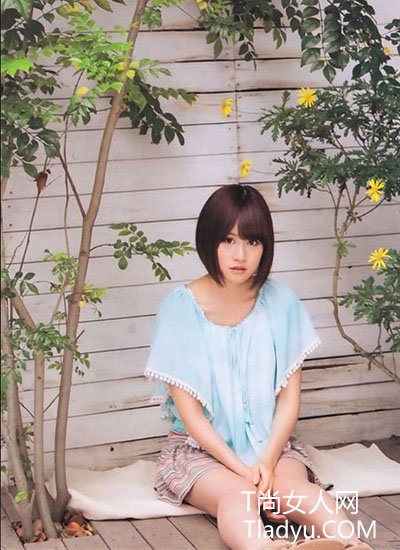 AKB48成员阿酱 演绎邻家女孩清新装扮