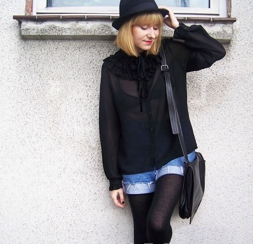 性感真空美女 裸露诱惑超出你的想象