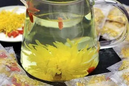 咽喉炎吃什么？这四款食疗润咽利喉随时改善病情