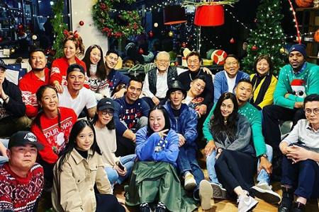 范玮琪王力宏与高以翔爸爸聚会,高父伴唱乐观应对丧子之痛