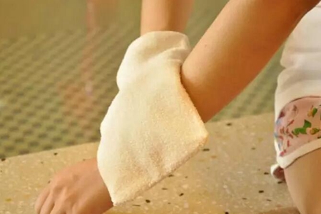 女性怀孕初期症状发烧，孕妈妈用这三种降温方法