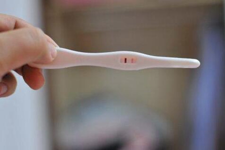 验孕棒多久才能测出是否怀孕?使用验孕棒的正确方法