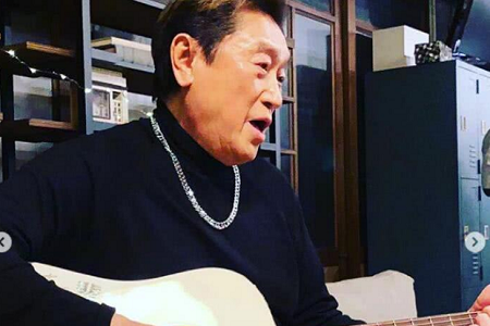 范玮琪王力宏与高以翔爸爸聚会,高父伴唱乐观应对丧子之痛