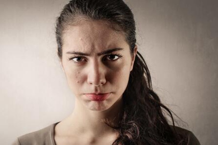 黑眼圈是怎么回事？这五个因素导致对症解决改善