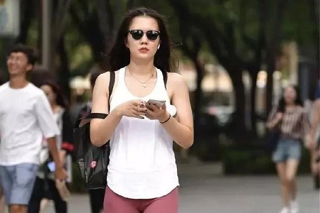 春季失眠女性多接地气，脾胃就算躺着也能赢