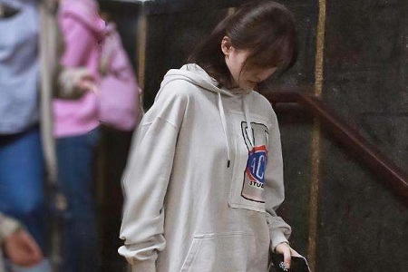 刘诗诗产后清瘦状态曝光,搭档朱一龙开拍《亲爱的自己》