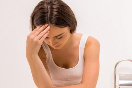 判断女性艾滋病最简单方法？这四个表现出现及时找医生看看