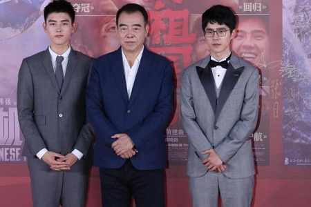 王俊凯易烊千玺刘昊然罕见同框，Tfboys三缺一玺洋洋变沸羊羊