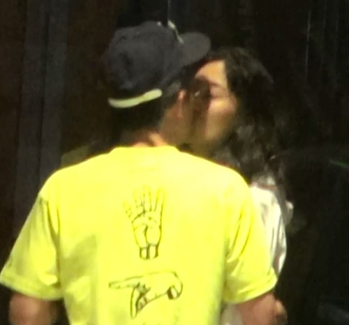 陈冠希默认恋超模秦舒培 陈冠希新女友照片曝光