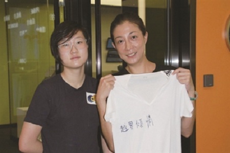 吴绮莉报警寻找小龙女，成龙大哥惨遭网友怒批