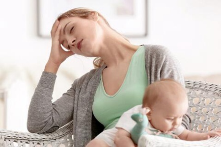 产后抑郁的表现有哪些症状?这五个症状及时改善调整治疗