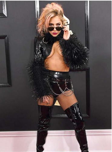 布兰妮真空出镜毁三观