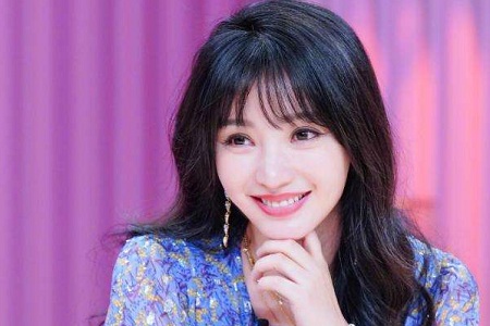 性感女神柳岩称暧昧不道德,暧昧不等于爱而是在消耗对方