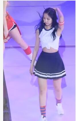 周子瑜为什么人气高怎么进的jyp