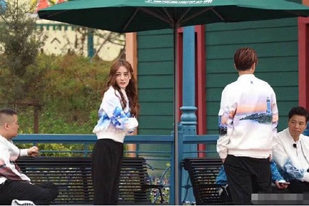 《极限挑战》张艺兴迪丽热巴组CP？网友：根本就不可能