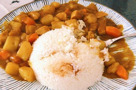 咖喱鸡肉土豆怎么做好吃,咖喱鸡肉土豆的做法家常