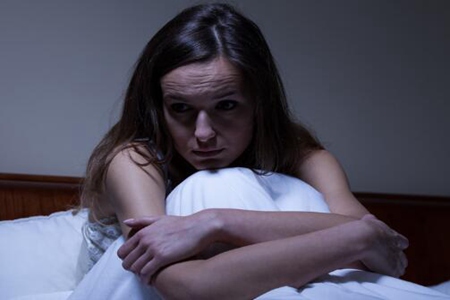 经常失眠是什么原因?这四个原因改善能提高睡眠质量