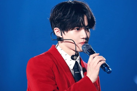 EXO粉丝贴广告要求金钟大退团，网友：追星要有度才好啊！