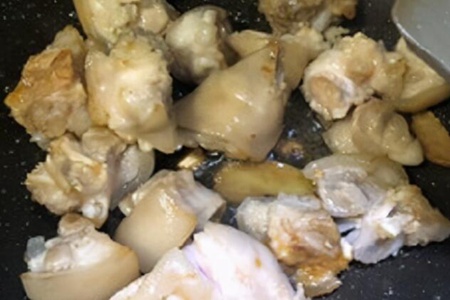 炖猪蹄怎么做好吃又容易烂?黄豆炖猪蹄的做法