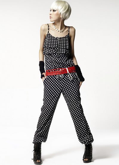 时髦连体裤 打造初夏完美造型