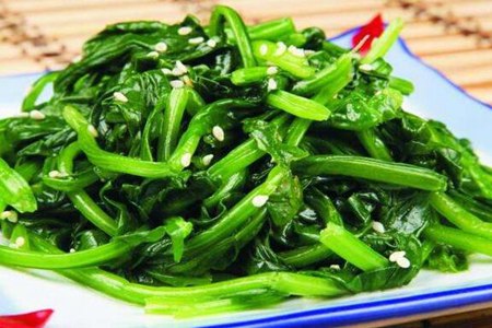 菠菜怎么做好吃？这三款菠菜的做法大全家常